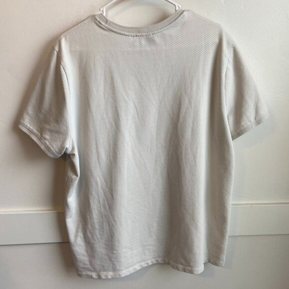 Express Off White Textured Short Sleeve Shirt With Pocket - Picture 2 of 6